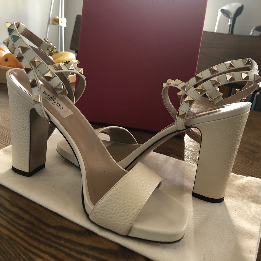 Valentino Garavani rockstud sandals